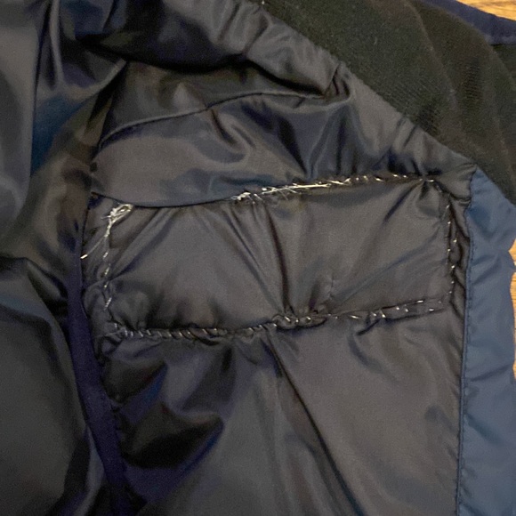 SOLD!! NWOT Women’s Carhartt Gilliam Vest - Picture 5 of 6